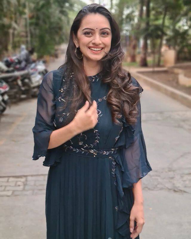 मराठी चित्रपटसृष्टीसोबतच दाक्षिणात्य सिनेमांमध्येही अभिनेत्री श्रुती मराठेने आपल्या अभिनयाचा ठसा उमटवला आहे. (all photo credit :shrumarathe/ig)