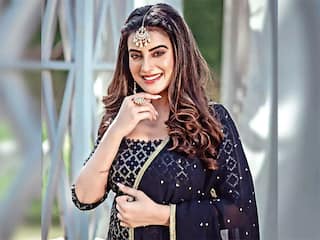 ऑरेंज लहंगा पहन अक्षरा सिंह लगीं अप्सरा सी खूबसूरत, दिलकश अंदाज देख फैंस ने कहा- चढ़ता सिंदूरी सूरज