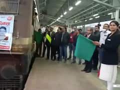 International Women's Day: ਮਹਿਲਾ ਦਿਵਸ ਮੌਕੇ ਮਹਿਲਾਵਾਂ ਨੇ ਚਲਾਈ ਬੁੰਦੇਲਖੰਡ ਐਕਸਪ੍ਰੈੱਸ ਟ੍ਰੇਨ, ਵੇਖੋ ਤਸਵੀਰਾਂ