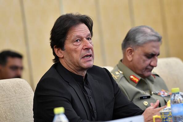 Pakistan's Opposition Leaders Submit No-Confidence Motion Against PM Imran Khan Pakistan's Opposition Leaders Submit No-Confidence Motion Against PM Imran Khan