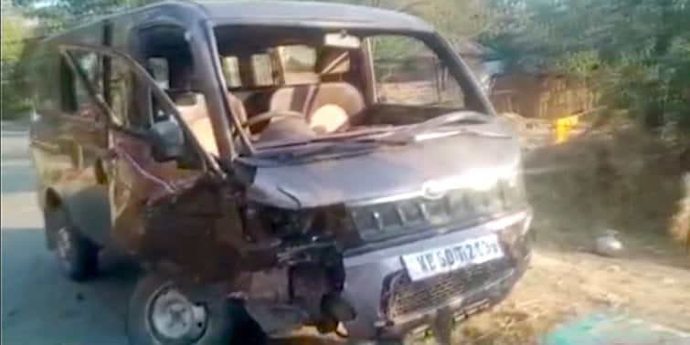 Car accident in head-on collision, 3 secondary examinees injured on the way back Malda News: গাড়ির মুখোমুখি সংঘর্ষে দুর্ঘটনা, পরীক্ষা দিয়ে ফেরার পথে জখম ৩ মাধ্যমিক পরীক্ষার্থী