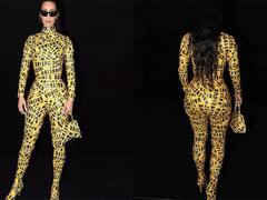 फैशन कमाल का: किम कार्दशियन ने खुद पर लपेटी शिपिंग टेप और लूट ली महफिल, अनूठे स्टाइल के हो रहे हैं चर्चे