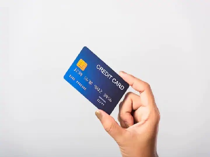credit card tips if you have more than one credit card know about its advantages and disadvantages Credit Card : एकापेक्षा जास्त क्रेडिट कार्ड आहेत? मग ही माहिती तुमच्यासाठीच...