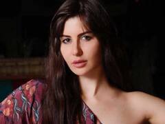 अरबाज खान की गर्लफ्रेंड का अंदाज देख महसूस होगा 440 वोल्ट का करेंट, देखिए तस्वीरें