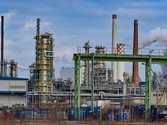 Western Ban On Crude Oil Imports Will Push Price To $300 A Barrel, Warns Russia