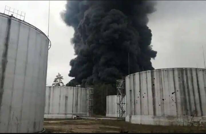 ਦੂਜੇ ਪਾਸੇ, ਰੂਸ ਨੇ ਨਾਗਰਿਕਾਂ ਨੂੰ ਕੱਢਣ ਲਈ ਸੋਮਵਾਰ ਸਵੇਰ ਤੋਂ ਜੰਗਬੰਦੀ ਦੇ ਨਾਲ ਕਈ ਖੇਤਰਾਂ ਵਿੱਚ ਮਨੁੱਖੀ ਗਲਿਆਰੇ ਖੋਲ੍ਹਣ ਦਾ ਐਲਾਨ ਕੀਤਾ ਹੈ।