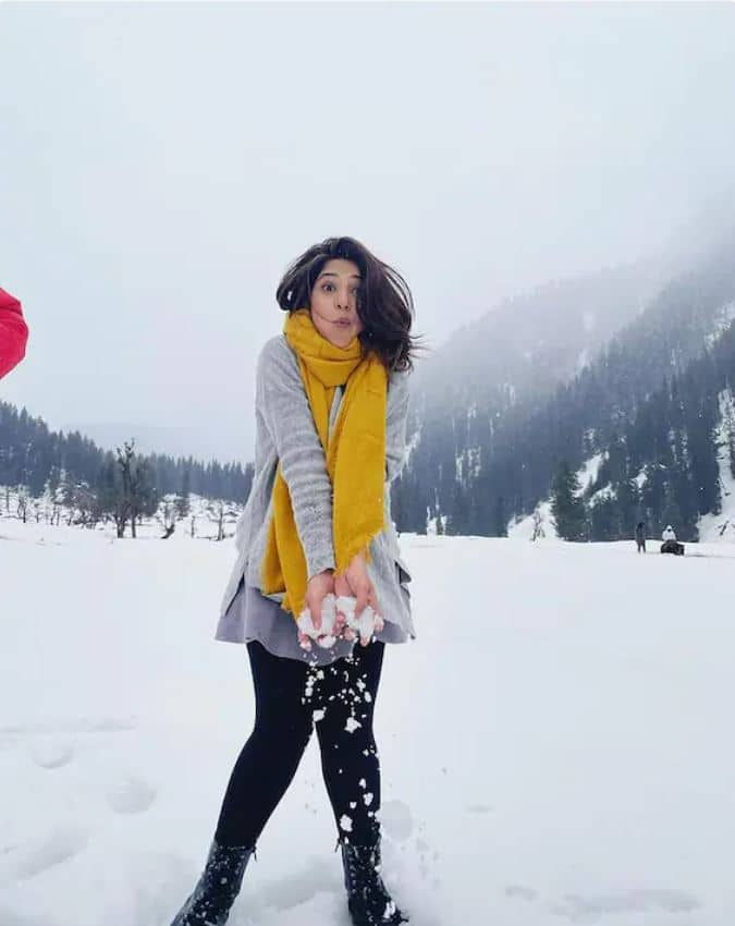 आपल्या अदांनी ते नेहमीच चाहत्यांना घायाळ करत असते. (Photo : @jenniferwinget1)