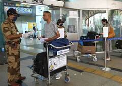 ਅੰਮ੍ਰਿਤਸਰ ਦੇ ਏਅਰਪੋਰਟ 'ਤੇ ਯੁਕਰੇਨ ਤੋਂ ਪਰਤੇ ਤਿੰਨ ਵਿਦਿਆਰਥੀ