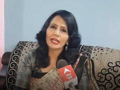 Bastar News: बस्तर की इस महिला ने ग्रामीण अंचलों में माहवारी की समस्याओं से बचाने के लिए चला रखी है मुहिम, पैड वुमेन के नाम से हैं मशहूर