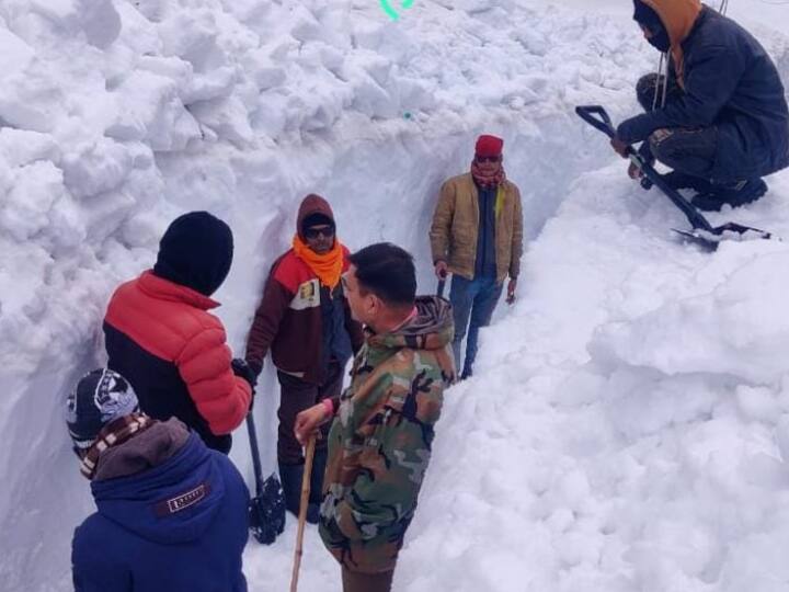 Kedarnath Dham: केदारनाथ में भक्तों के आगमन से पहले प्रशासन ने तेज की तैयारियां, भीमबली से केदारनाथ धाम मार्ग पर हो रहा ये काम Uttarakhand Kedarnath Dham Administration prepration on bheembali marg ann Kedarnath Dham: केदारनाथ में भक्तों के आगमन से पहले प्रशासन ने तेज की तैयारियां, भीमबली से केदारनाथ धाम मार्ग पर हो रहा ये काम