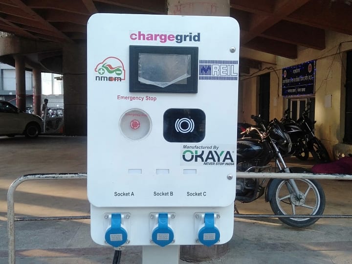 MP News 217 electronic vehicle charging stations to be built under PPP model in Madhya Pradesh ANN MP: पीपीपी मॉडल के तहत बनेंगे 217 इलेक्ट्रॉनिक व्हीकल चार्जिंग स्टेशन, जानिए कहां-कहां मिलेगी सुविधा