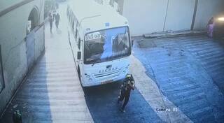 Vadodara : સિટી બસે ટક્કર મારતાં કોલેજીયન યુવતીનું મોત, ઘટના સીસીટીવીમાં કેદ