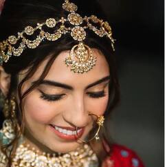 ਮਾਂਗ ਟਿੱਕਾ ਬਦਲ ਦਿੰਦਾ ਦੁਲਹਨ ਦਾ ਪੂਰਾ ਲੁੱਕ, ਤੁਸੀਂ ਵੀ ਕਰ ਸਕਦੇ ਹੋ ਟ੍ਰਾਈ