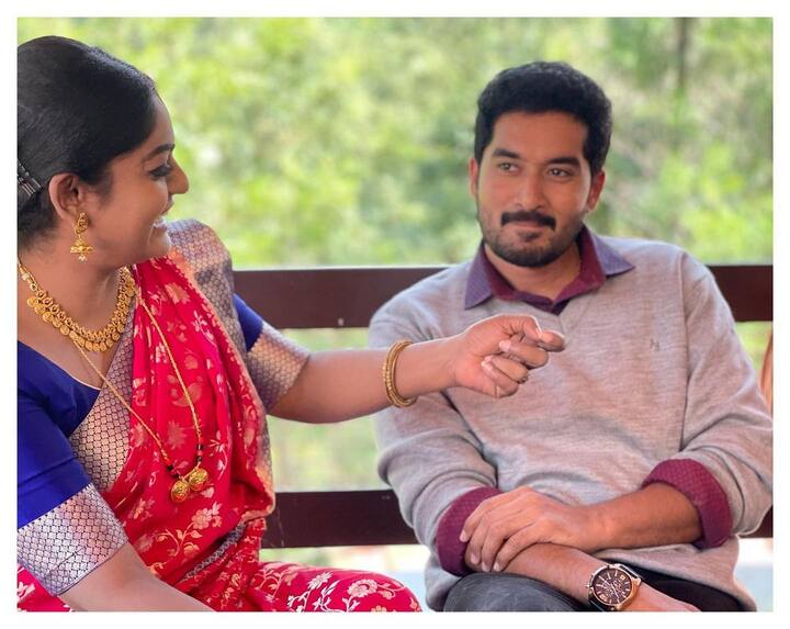 కార్తీకదీపం షూటింగ్ (Image Credit: Premi Viswanath/ Instagram)