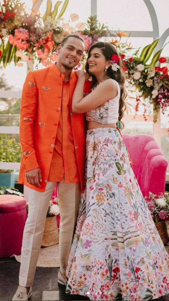 बेहद खूबसूरत हैं राहुल चाहर की वाइफ