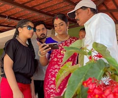 Karthika Deepam Shooting: కారు ప్రమాదానికి ముందు వంటలక్క, డాక్టర్ బాబు ఫొటోస్ వైరల్‌