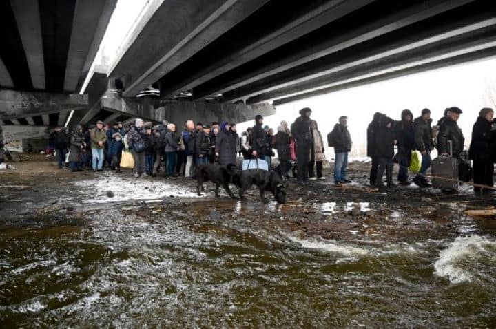 Russia-Ukraine Agree On Day-Long Evacuation Corridors Russia-Ukraine Agree On Day-Long Evacuation Corridors