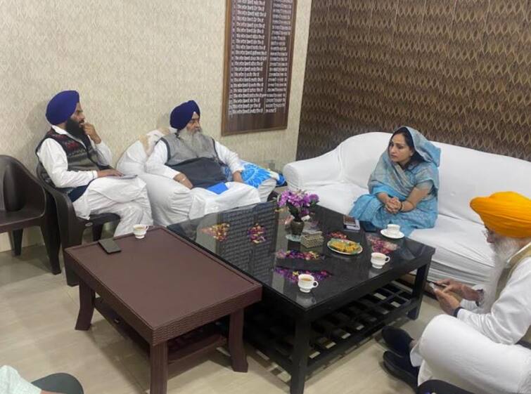 Special Meeting of the Deputy Commissioner Regarding the arrangements of Hola Mohalla with the Jathedar of Takht Sri Kesgarh Sahib ਹੋਲੇ ਮਹੱਲੇ ਦੇ ਪ੍ਰਬੰਧਾਂ ਸਬੰਧੀ ਡਿਪਟੀ ਕਮਿਸ਼ਨਰ ਵੱਲੋਂ ਤਖ਼ਤ ਸ੍ਰੀ ਕੇਸਗੜ੍ਹ ਸਾਹਿਬ ਦੇ ਜਥੇਦਾਰ ਨਾਲ ਵਿਸ਼ੇਸ ਮੀਟਿੰਗ