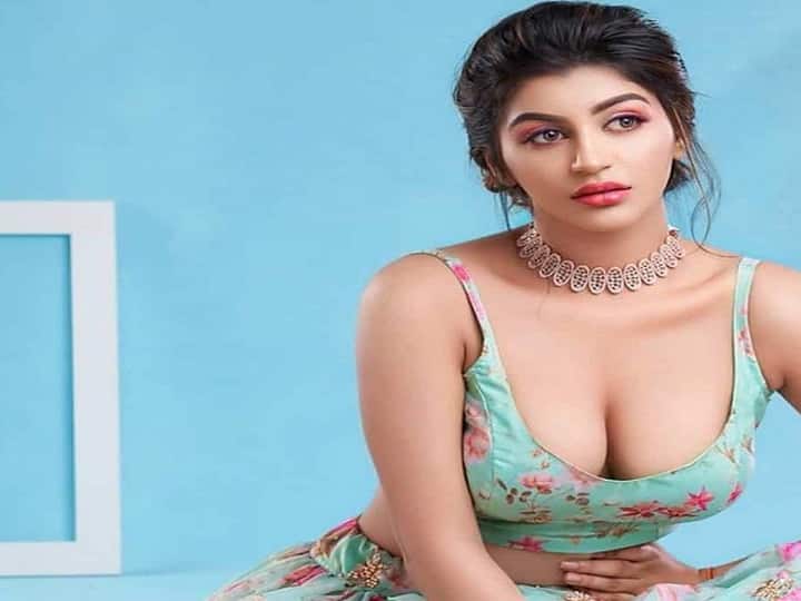 Yashika Anand gives fitting reply to a fan who posed filthy question நிர்வாணமாக பார்த்த நபர்! ஏடாகூட கேள்வி கேட்ட ஆளுக்கு நச்சுனு பதில் அளித்த யாஷிகா ஆனந்த்!