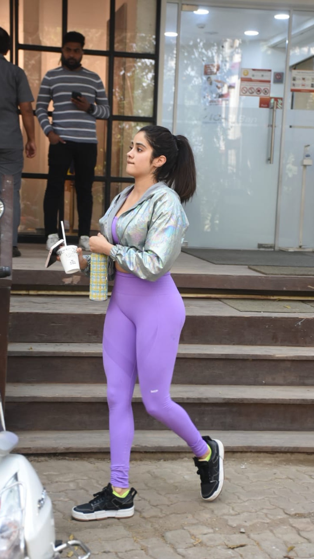 Discover 73+ purple leggings outfit workout super hot
