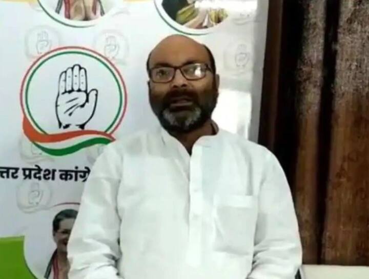 तमकुहीराज विधानसभा से कांग्रेस के अजय लल्लू पीछे चल रहे हैं. यहां बीजेपी की सहयोगी निषाद पार्टी के असीम कुमार, सपा के उदय नारायण गुप्ता और बसपा के संजय गुप्ता उनके साथ चुनाव मैदान में हैं.