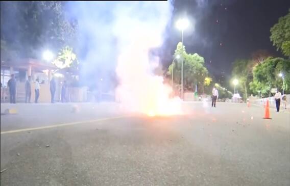 Assembly Election Result 2022: লখনউতে বাজি পুড়িয়ে চলছে জয়ের সেলিব্রেশন । Bangla News