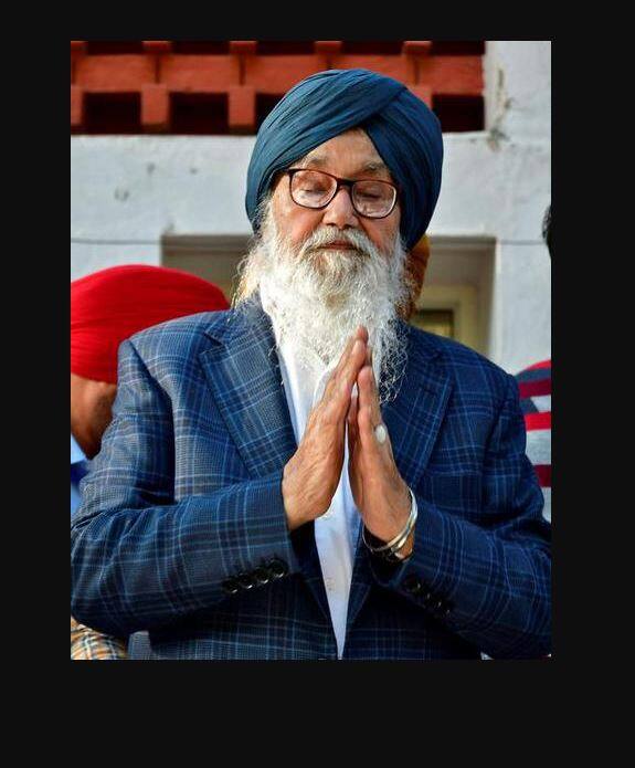 Former CM Parkash Singh Badal's health improves ਸਾਬਕਾ ਸੀਐਮ ਪ੍ਰਕਾਸ਼ ਸਿੰਘ ਬਾਦਲ ਦੀ ਸਿਹਤ 'ਚ ਪਹਿਲਾਂ ਨਾਲੋਂ ਸੁਧਾਰ