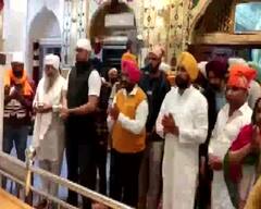 Election Result 2022: मतगणना से पहले इन नेताओं ने भगवान के दरबार में टेका माथा, जानिए किसने क्या मन्नत मांगी