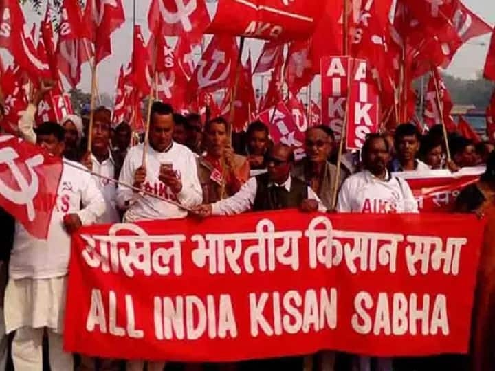 Kisan Sabha will hold intense agitation from March 16 on the issue of farmers Akhil Bharatiya Kisan Sabha : शेतकरी प्रश्नावरुन किसान सभा आक्रमक, 16 मार्चपासून राज्यभर करणार तीव्र आंदोलन