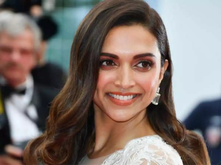 deepika padukone : மார்பகங்களை பெரிதாக்குமாறு கூறியதே எனக்கு கிடைத்த மோசமான அறிவுரை - தீபிகா படுகோனே அதிர்ச்சி தகவல்..!