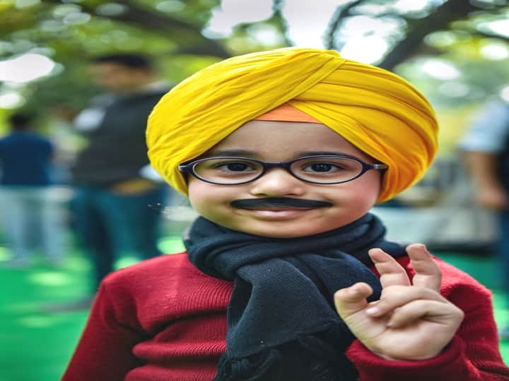 As the trends started showing a clear lead to AAP, which made an impact in all the three regions -- Malwa, Majha and Doaba -- party workers burst into celebrations. (PTI Photo/Manvender Vashist)