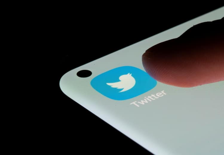 Twitter launches Alt Text descriptions for images uploaded in the platform Twitter : இனி ட்விட்டரில் பதிவிடும் படங்களும் நம்மிடம் பேசும்.. புதிய சிறப்பம்சத்தை அறிவித்துள்ள ட்விட்டர்!