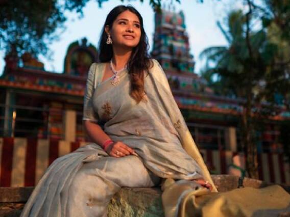 Sharanya Turadi New Car : சீரியல் ஸ்டார் சரண்யா துராதியின் புது கார்.. ரஜினி, நயனுக்கு அப்புறம் இந்த கார், இவர்கிட்ட மட்டும்தான் இருக்காம்! Sharanya Turadi New Car : சீரியல் ஸ்டார் சரண்யா துராதியின் புது கார்.. ரஜினி, நயனுக்கு அப்புறம் இந்த கார், இவர்கிட்ட மட்டும்தான் இருக்காம்!