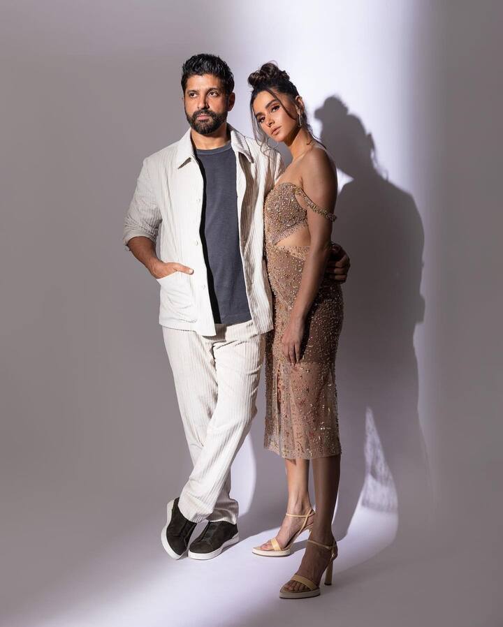 Farhan Akhtar, Shibani Dandekar : बॉलिवूडमधील प्रसिद्ध अभिनेता फरहान अख्तर (Farhan Akhtar) आणि शिबानी दांडेकर (Shibani Dandekar) यांनी काही दिवसांपूर्वी लग्नगाठ बांधली. दोघांनीही त्यांच्या लग्नसोहळ्यातील फोटो शेअर केले होते. (photo:shibanidandekar/ig)