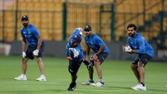 Ind vs SL Pink Ball Test: শ্রীলঙ্কার কাঁটা চোট, গোলাপি বলে বেশি না খেলা ভাবাচ্ছে ভারতকে