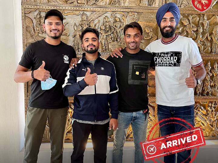 Punjab Kings arrives Mumbai begins preparation for IPL 2022 मुंबई पहुंची पंजाब किंग्स की टीम, तीन दिन के क्वारंटाइन के बाद शुरू होगी तैयारी