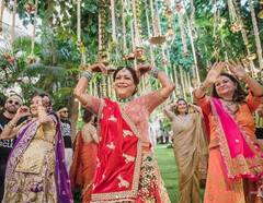 PHOTO: टीना अंबानींनी शेअर केले मुलाच्या लग्नाचे फोटो