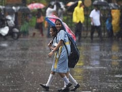 Maharashtra Weather Forecast: महाराष्ट्र में आज भी नहीं बदलेगा मौसम का मिजाज, हो सकती है झमाझम बारिश, जानें- आसमान कब होगा साफ