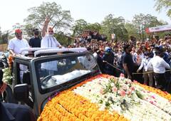 PM મોદીએ કમલમ ખાતે મુલાકાત કરી કાર્યકરોને સંબોધન કર્યુ, જુઓ મુલાકાતની તસવીરો