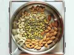 जानें ड्राई फ्रूट्स खाने के फायदे, हर रोज भीगे हुए ड्राई फ्रूट्स जरूर खाएं