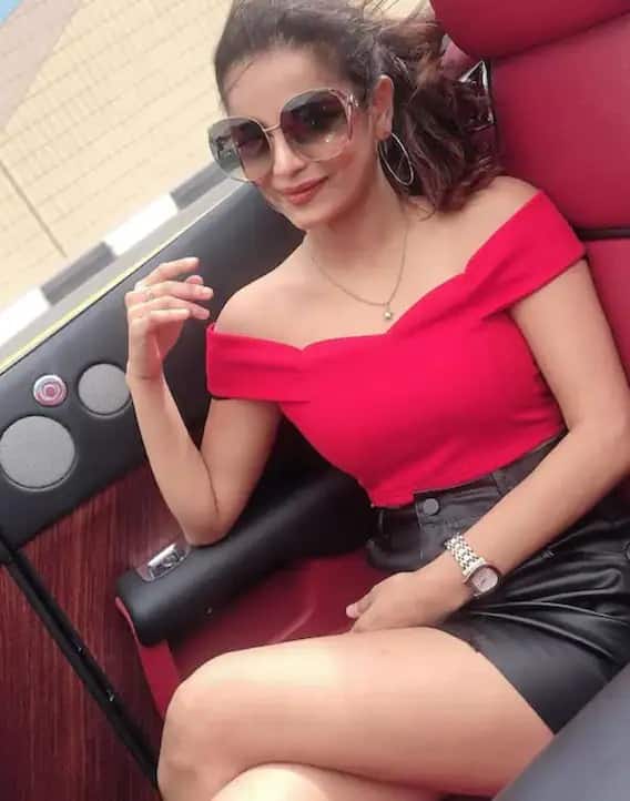 सोशल मीडियावर अर्चनाचे लाखो फॉलोअर्स आहेत. तिथं त्या सातत्यानं आपले फोटो शेअर करत असतात.