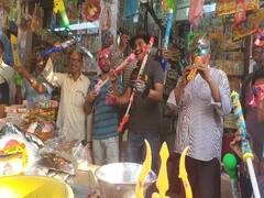 Holi 2022: राजस्थान में 2 साल बाद बिना प्रतिबंधों के मनााई जाएगी होली, लोगों में दिख रहा है गजब का उत्साह 