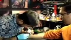 BJP की जीत के बाद इस समर्थक ने 'बुलडोजर बाबा' का बनवाया टैटू |Khabrein Tabadtod