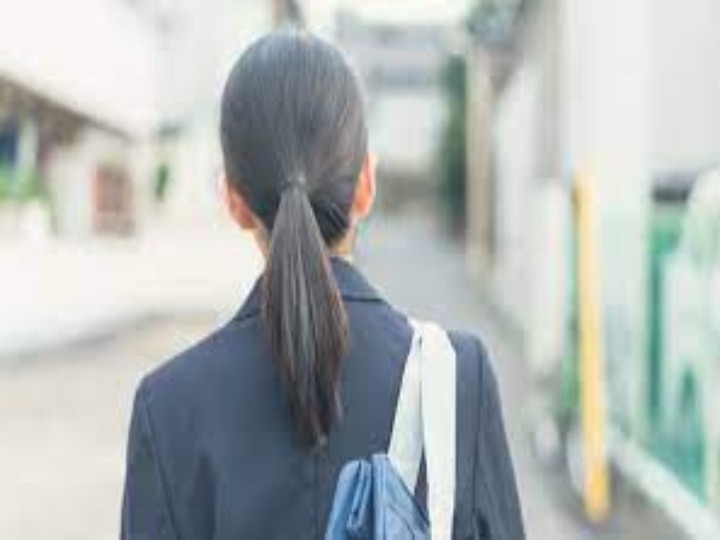 PonyTail Ban in Japan Schools : மாணவிகள் குதிரைவால் ஸ்டைலில் தலை வார தடை...! கழுத்தை பார்த்தா தப்பான எண்ணம் வருமாம்..! ஜப்பான் பள்ளிகளில் அபத்தம்..