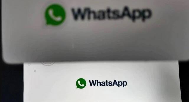 જો કૉડ મેચ થઇને વેલિડેટ થઇ જાય છે ત્યારે યૂઝરને બ્રાઉઝર પર રહેલા Code Verify ગ્રીન થઇ જાય છે, જો આનો કલર ઓરેન્જ થઇ જાય તો આનો અર્થ WhatsApp Web વેરિફાય નથી કરી શકતુ અને આ પેજને રિફ્રેશ કરવાની જરૂર છે.