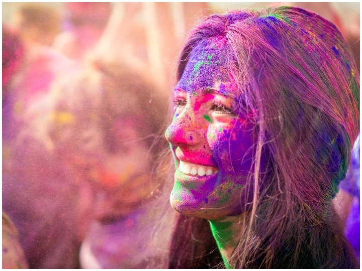 How To Protect Hairs From Color How To Remove Holi Colors From