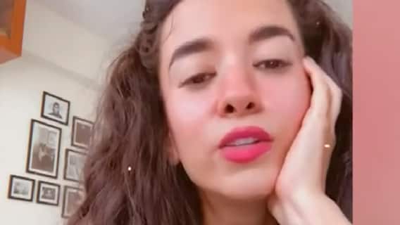 Are Hrithik Roshan and Saba Azad getting married soon? | Khabar Filmy Hai ( 11 March 2022)