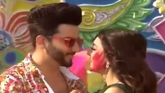 Television stars celebrate Holi Festival | SBS