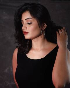 In Pics : लाखो तरुणांच्या मनावर राज्य करणाऱ्या हृताचा ग्लॅमरस अंदाज!