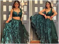 ग्रीन लहंगे में श्रद्धा आर्या ने दिखाया हुस्न का जलवा, अदाएं देख फैंस ने कहा- कोई इतना खूबसूरत कैसे हो सकता है